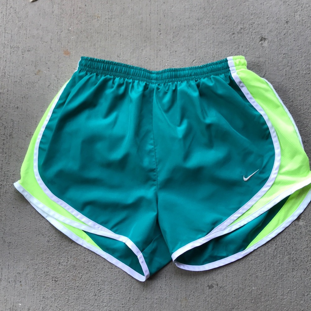 Nike Dri-Fit Running Shorts Size Small with Lining